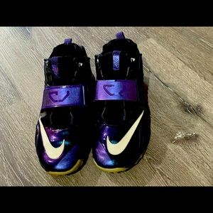 Nike Air max trainer Calvin Johnson Megatron